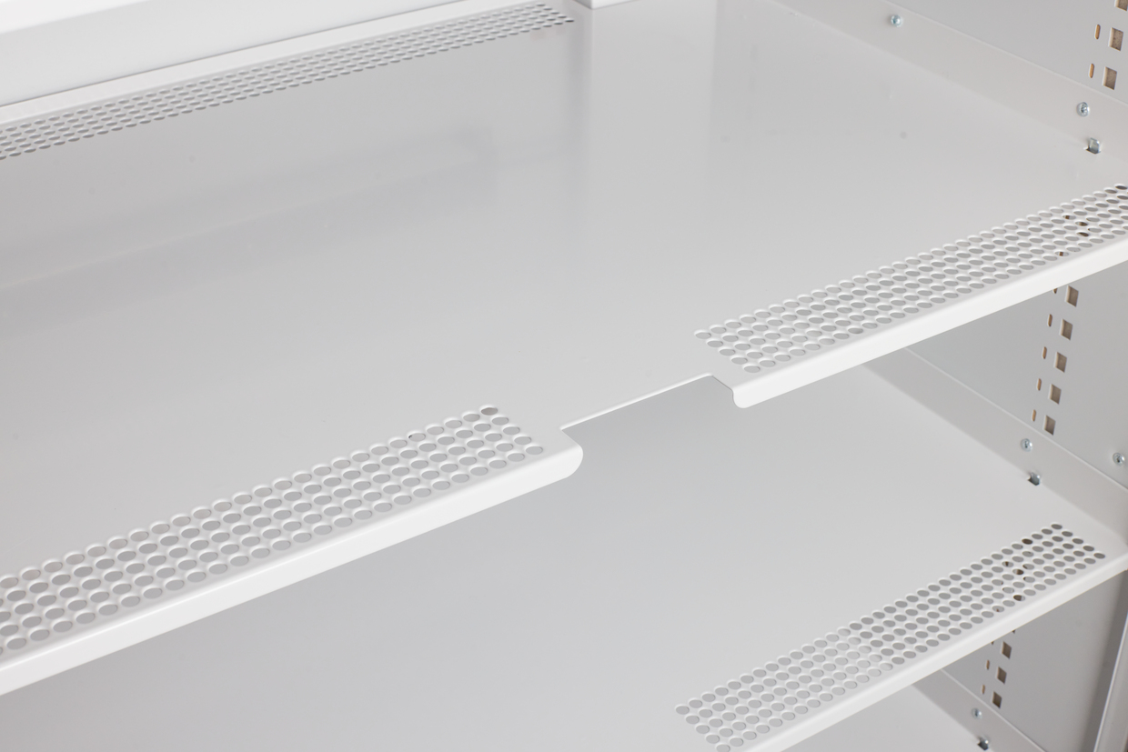 Fachboden isoliert für Sicherheitsschränke IO90, pulverbeschichtetes Stahlblech Lichtgrau RAL 7035, Maße 443x488x40 mm